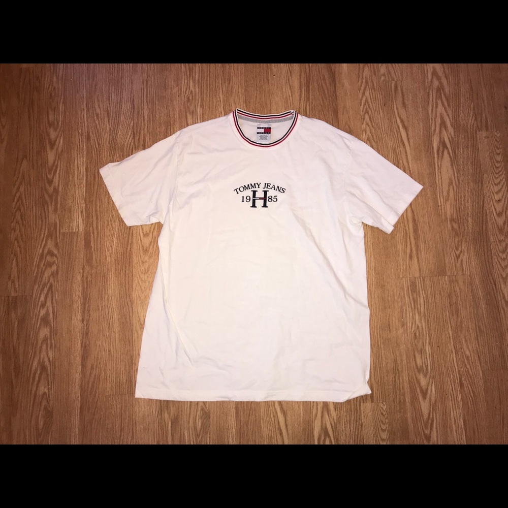 Vintage 1990s Tommy Hilfiger jeans t-shirt